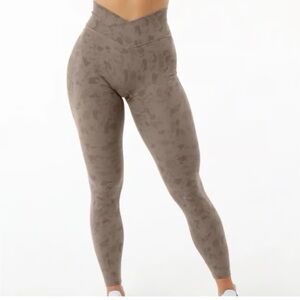 Alphalete Surface Power Leggings in Taupe Camo Print